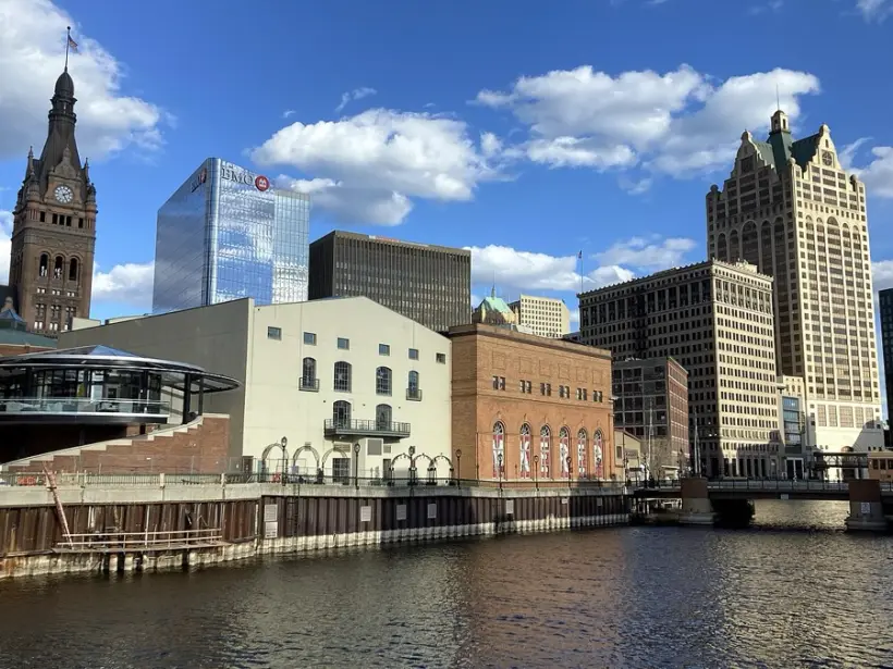 Milwaukee skyline