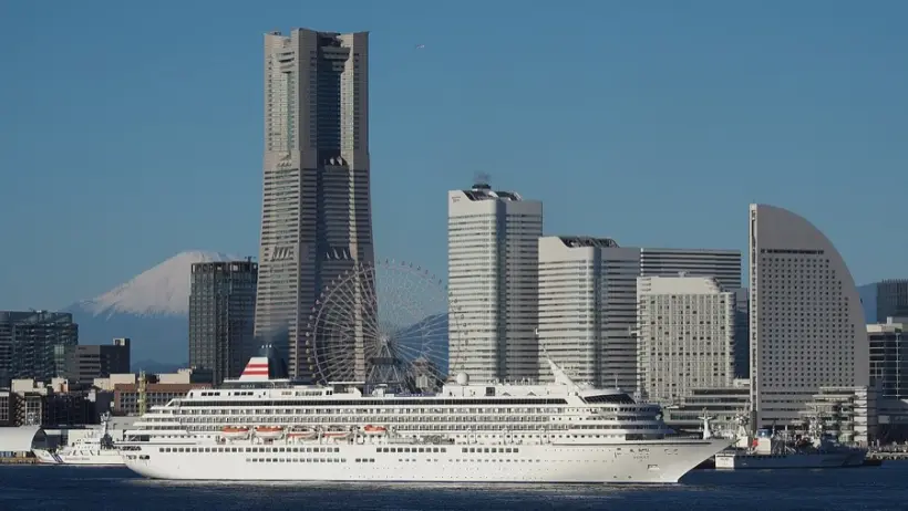 Yokohama skyline — shop local on iSocialize